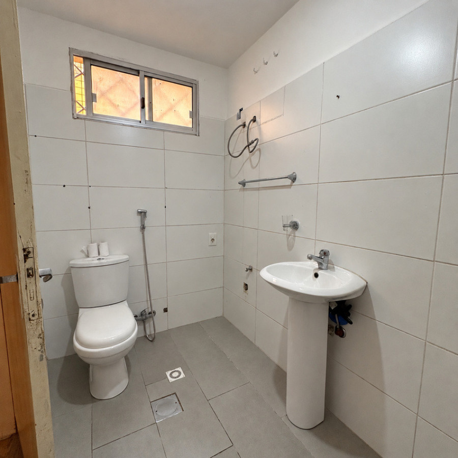 Apartamento ID.237 - Alquiler apartamento, 2 dormitorios y patio, Brazo Oriental.