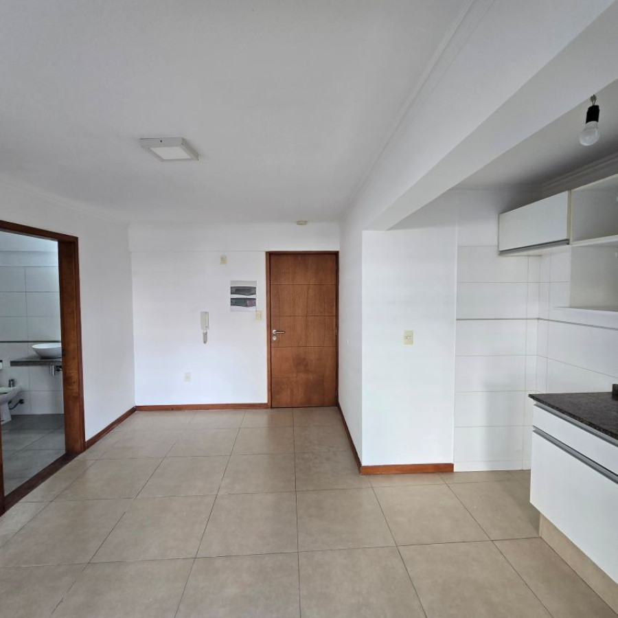Apartamento ID.132 - Venta apartamento Buceo 1 dormitorio con garaje y bajos gastos comunes.