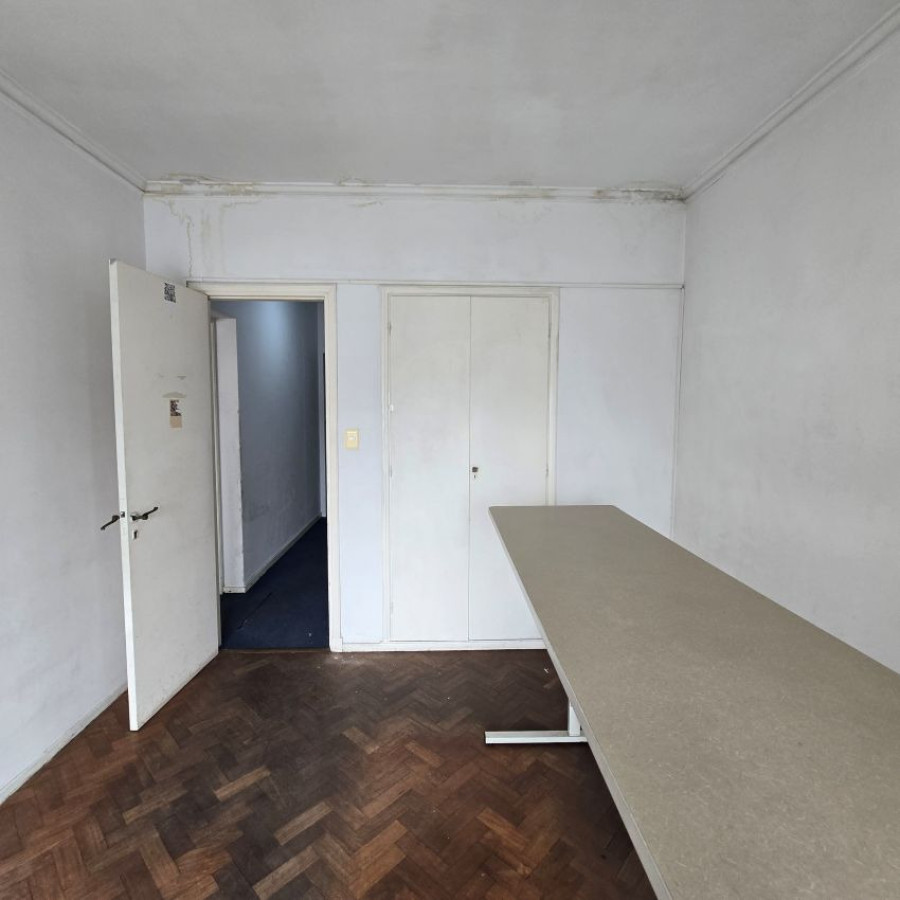 Apartamento ID.195 - Alquiler apartamento Ciudad Vieja 96 mt2, 2 dormitorios.