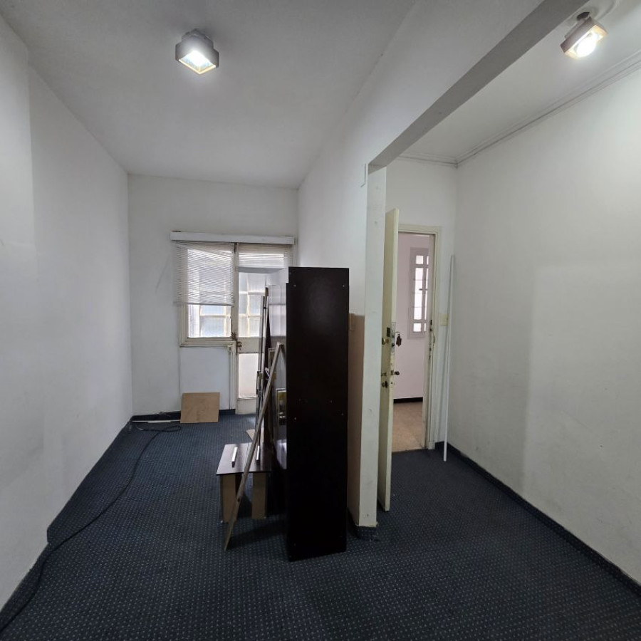 Apartamento ID.194 - Alquiler apartamento Ciudad Vieja 96 mt2, 2 dormitorios.