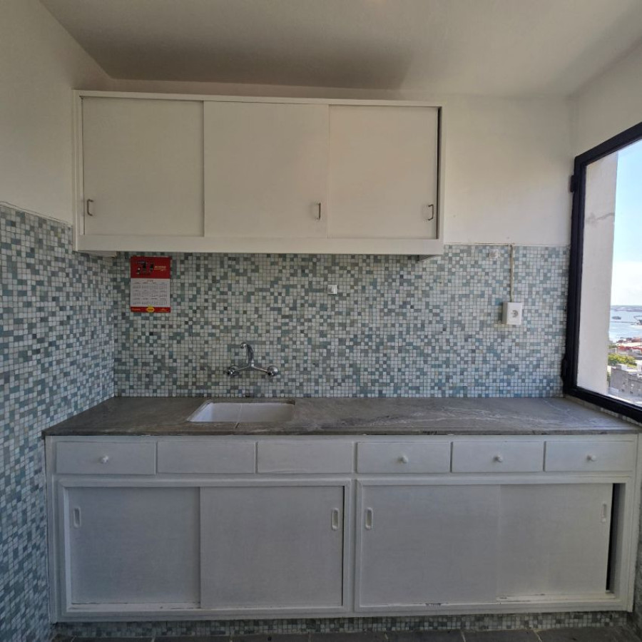 Apartamento ID.157 - Alquiler apartamento en Centro 1 dormitorio con calefacción central y portería 24hs.