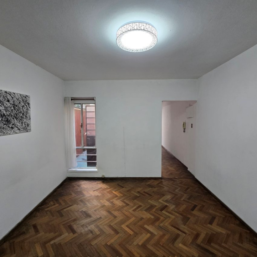 Apartamento ID.148 - Alquiler apartamento en Ciudad Vieja 1 dormitorio con patio.