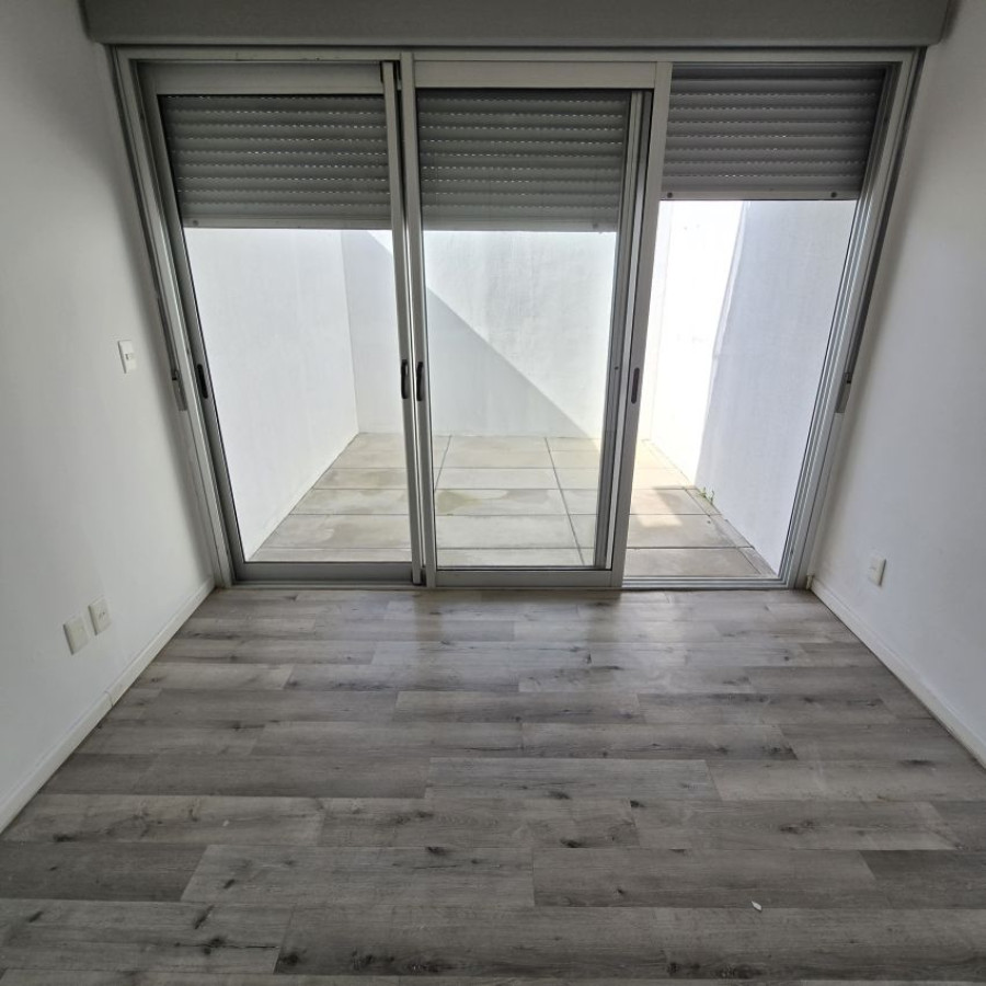 Apartamento ID.59 - Alquiler apartamento La Blanqueada 1 dormitorio con patio.