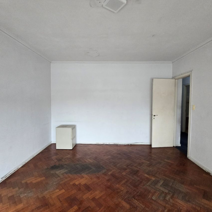 Apartamento ID.195 - Alquiler apartamento Ciudad Vieja 96 mt2, 2 dormitorios.