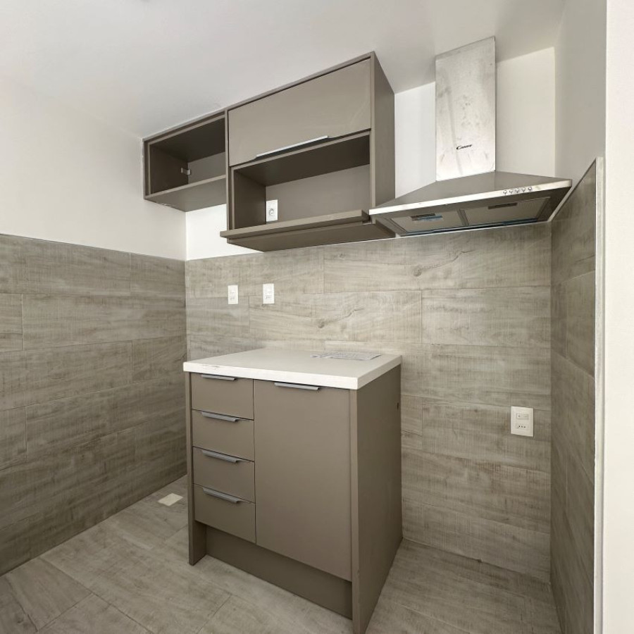 Apartamento ID.125 - Alquiler apartamento en Punta Carretas  Villa Biarritz 1 dormitorio con un año de uso.