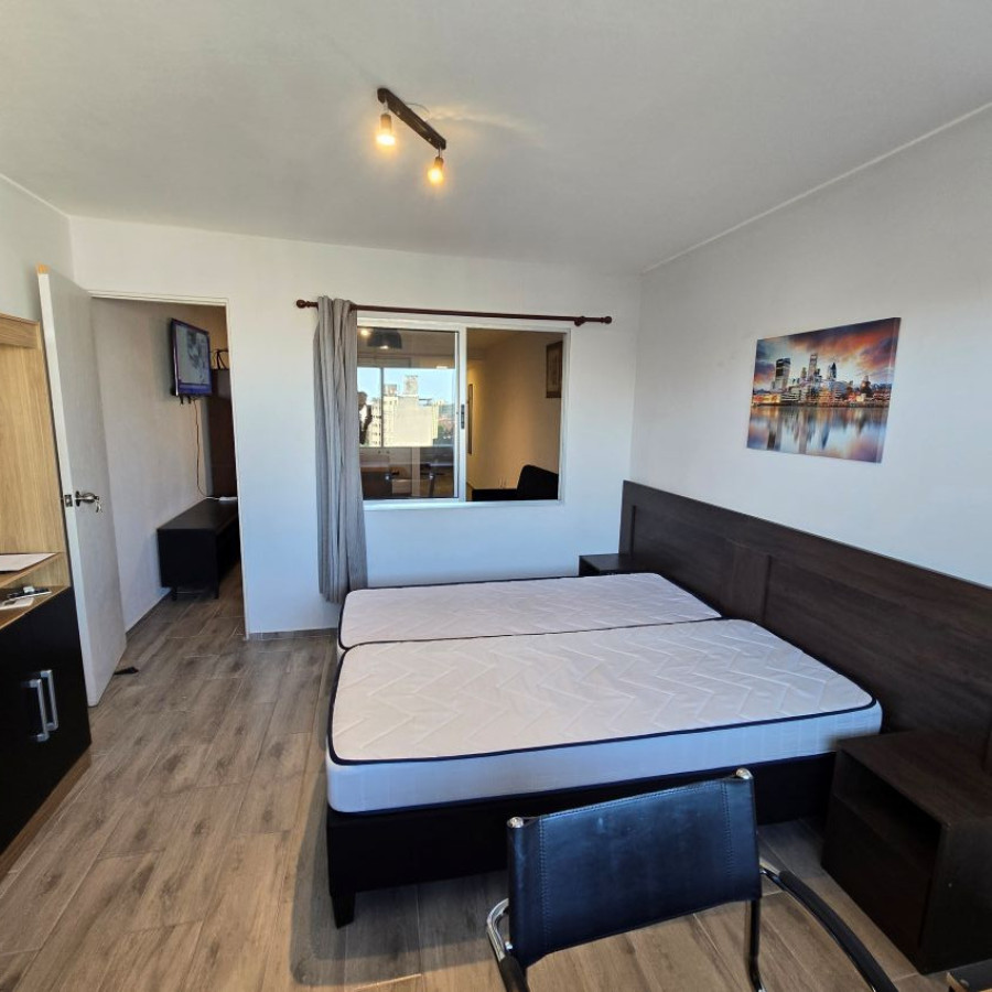 Apartamento ID.137 - Alquiler apartamento amoblado en Cordón 1 dormitorio con kitchenette y portería presencial las 24 hs.