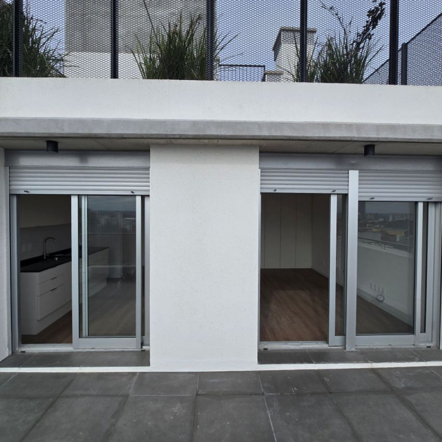 Apartamento ID.220 - Alquiler apartamento penthouse Centro 2 dormitorios a estrenar con opción a arrendar garaje.