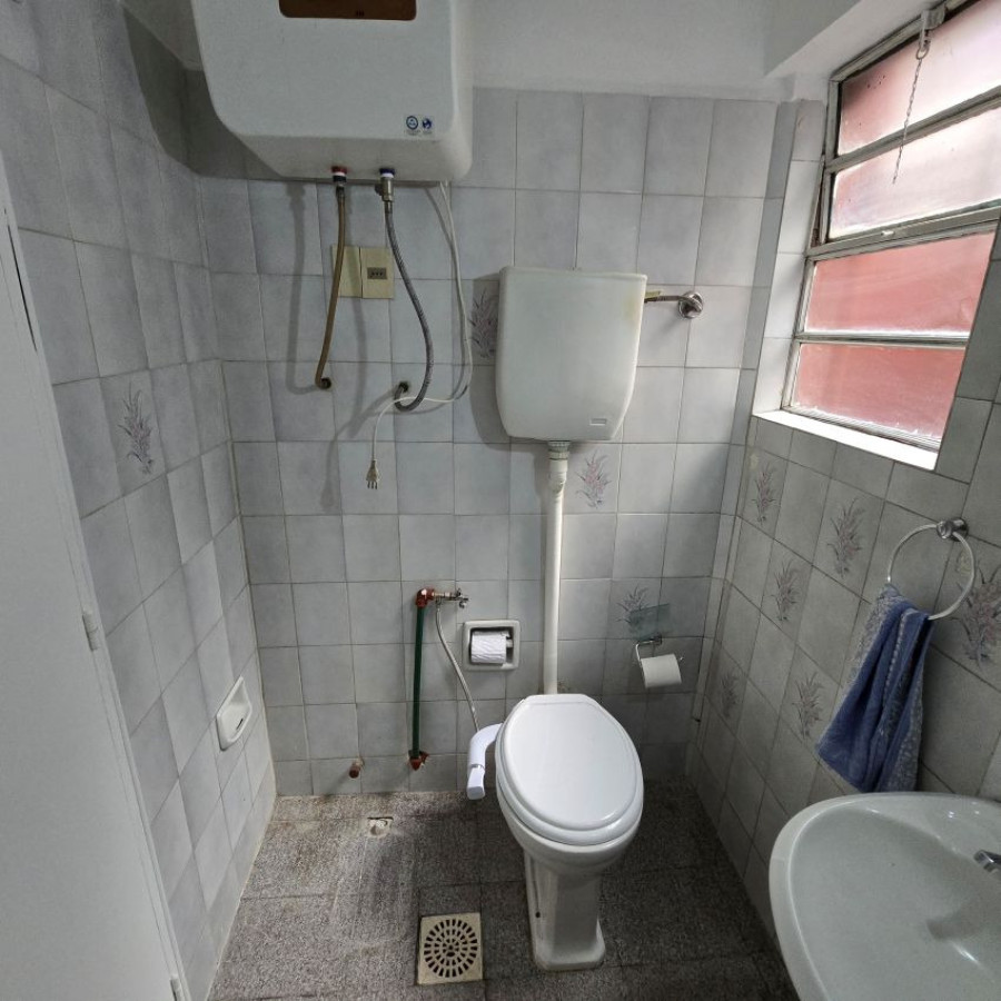 Apartamento ID.148 - Alquiler apartamento en Ciudad Vieja 1 dormitorio con patio.