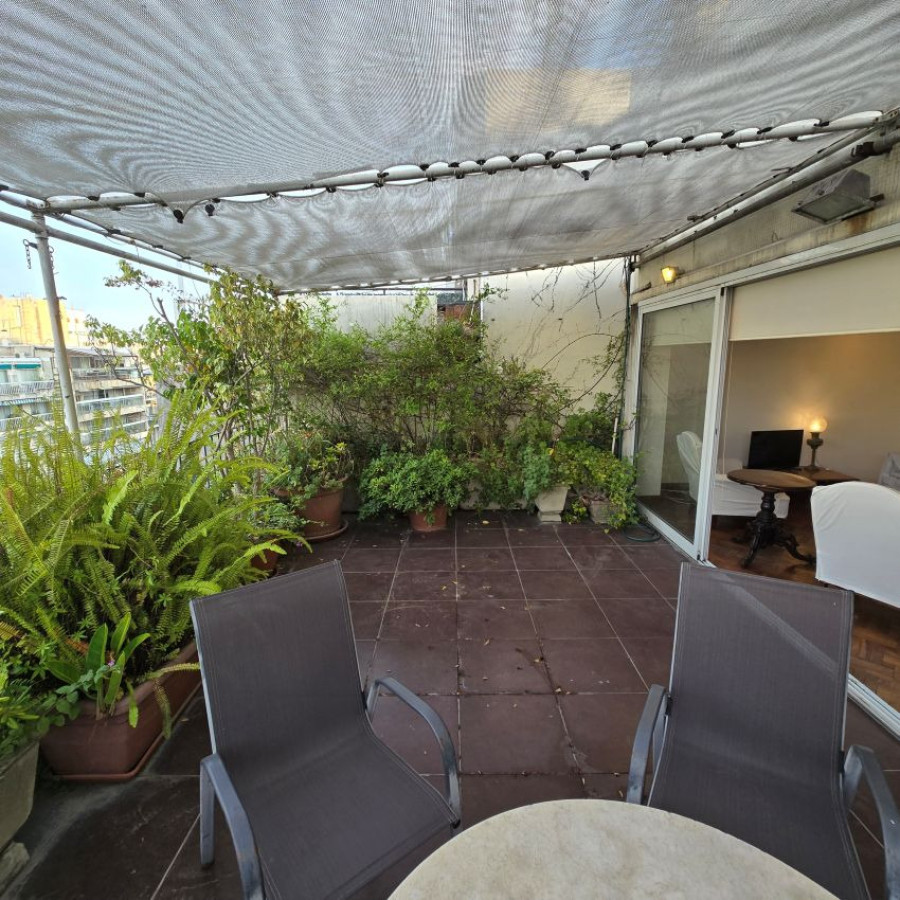 Apartamento ID.170 - Alquiler penthouse en Pocitos 2 dormitorio con garaje y amoblado.