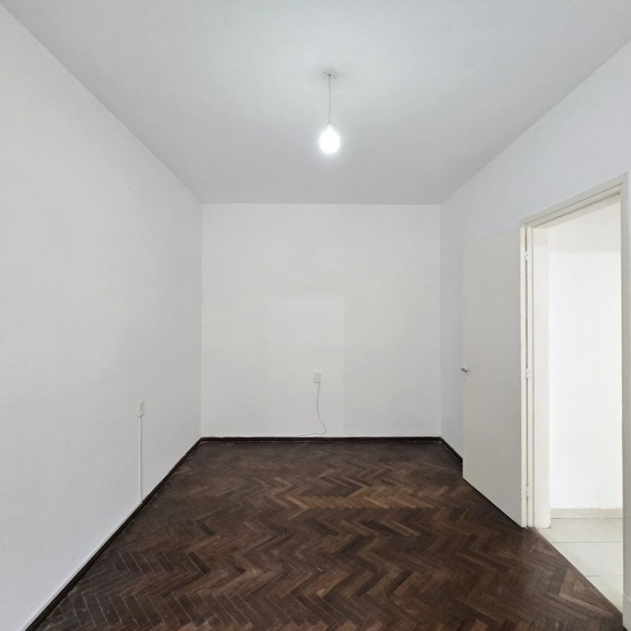 Apartamento ID.155 - Alquiler apartamento en Larrañaga 2 dormitorios y patio con bajos gastos comunes.