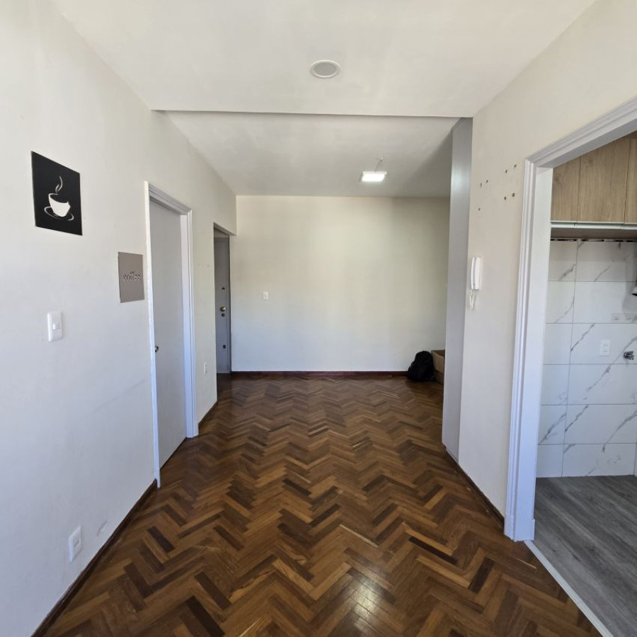 Apartamento ID.164 - Alquiler apartamento en Centro 1 dormitorio con hermosa vista y cochera por orden de llegada.