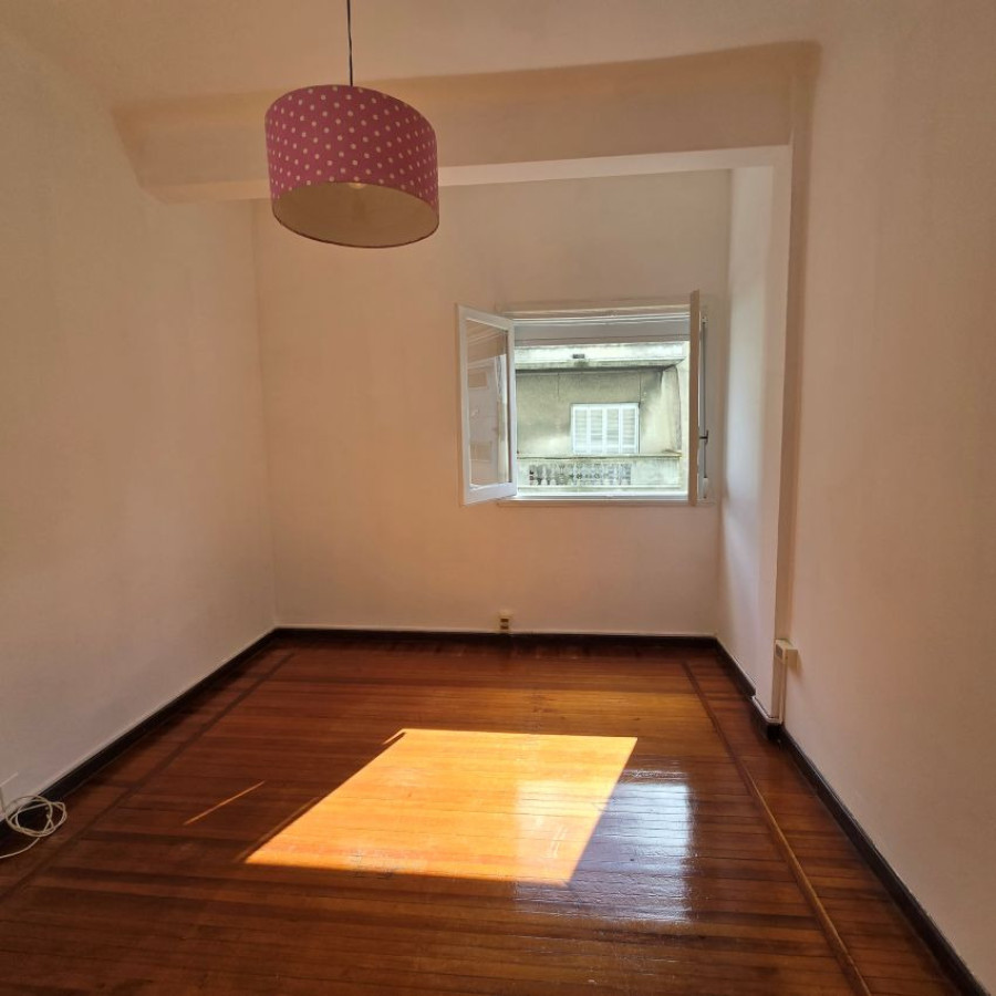 Apartamento ID.140 - Alquiler apartamento en Cordón Norte 2 dormitorios.