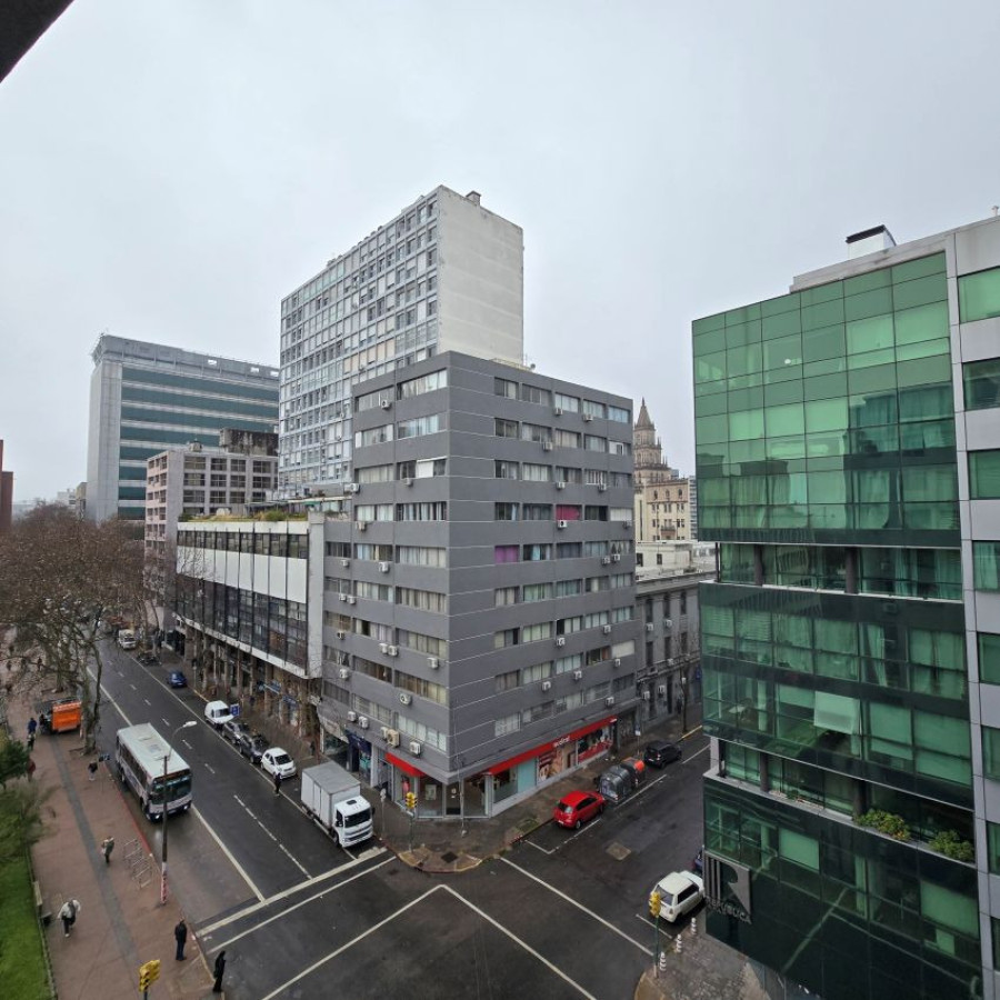 Apartamento ID.222 - Venta apartamento, 3 dormitorios, 2 baños, Cordon.