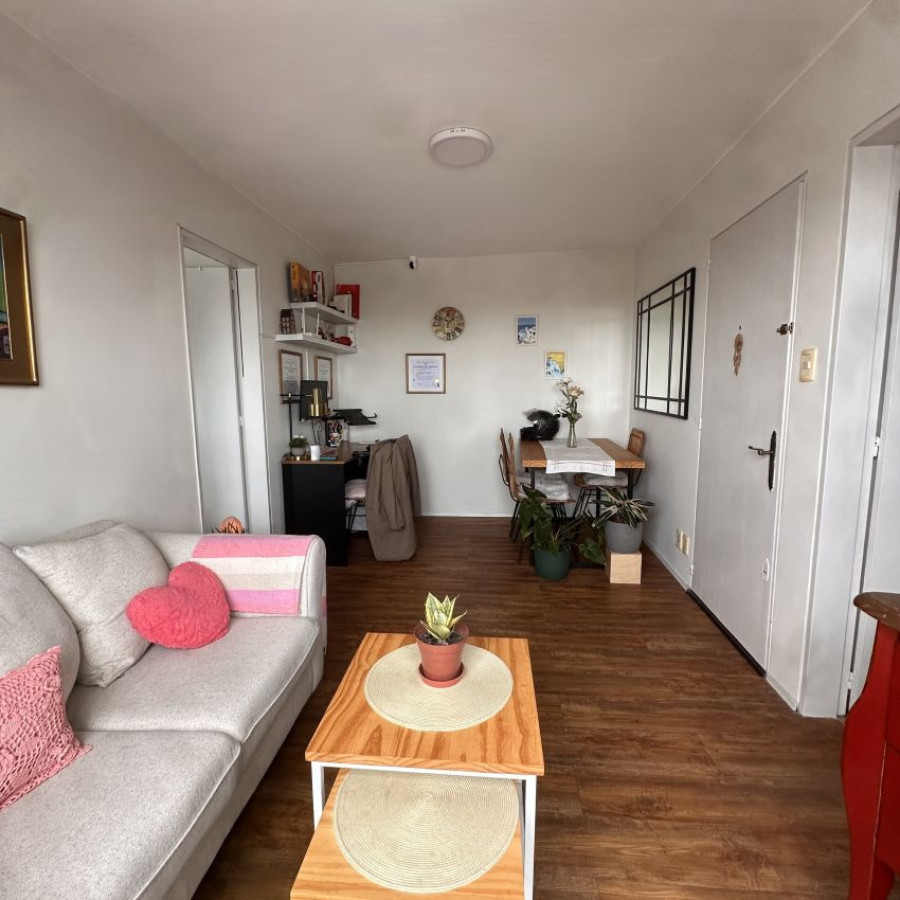 Apartamento ID.228 - Alquiler apartamento, Cordón Sur, 1 dormitorio amoblado.