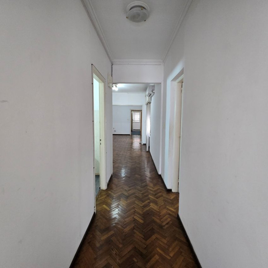 Apartamento ID.194 - Alquiler apartamento Ciudad Vieja 96 mt2, 2 dormitorios.
