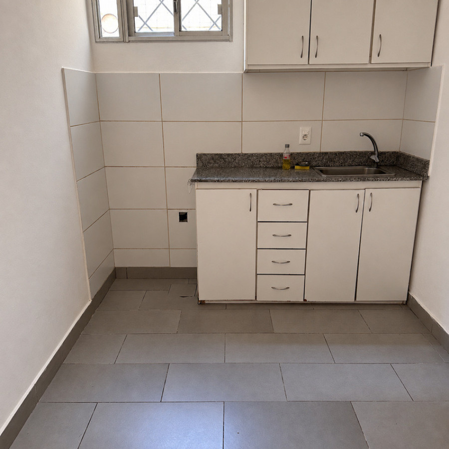 Apartamento ID.237 - Alquiler apartamento, 2 dormitorios y patio, Brazo Oriental.