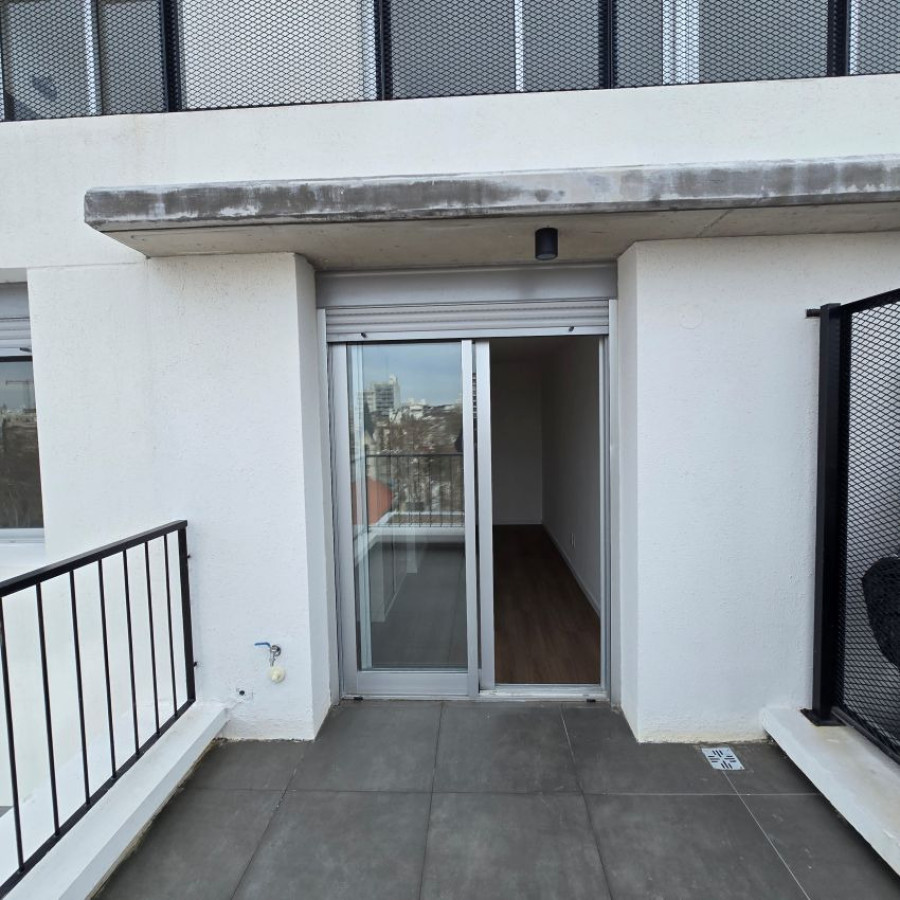 Apartamento ID.220 - Alquiler apartamento penthouse Centro 2 dormitorios a estrenar con opción a arrendar garaje.