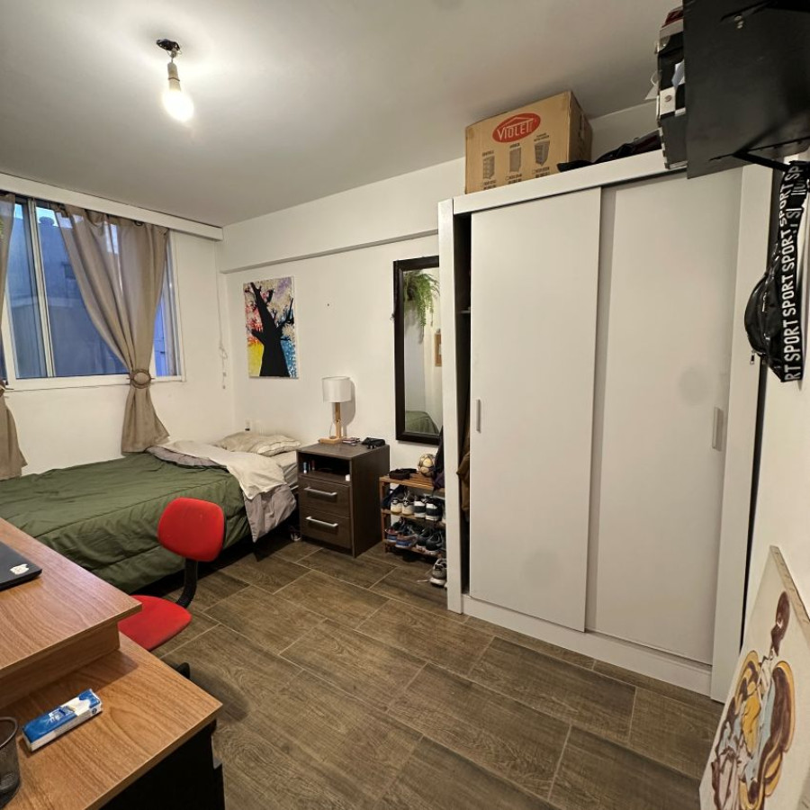 Apartamento ID.83 - Alquiler Centro 2 dormitorios piso 10 con gastos comunes y tributos incluidos.