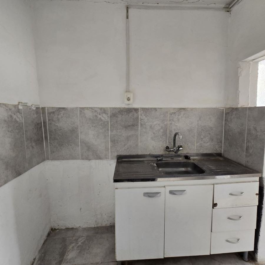 Apartamento ID.151 - Alquiler apartamento en Cerro 2 dormitorios y 1 baño sin gastos comunes.