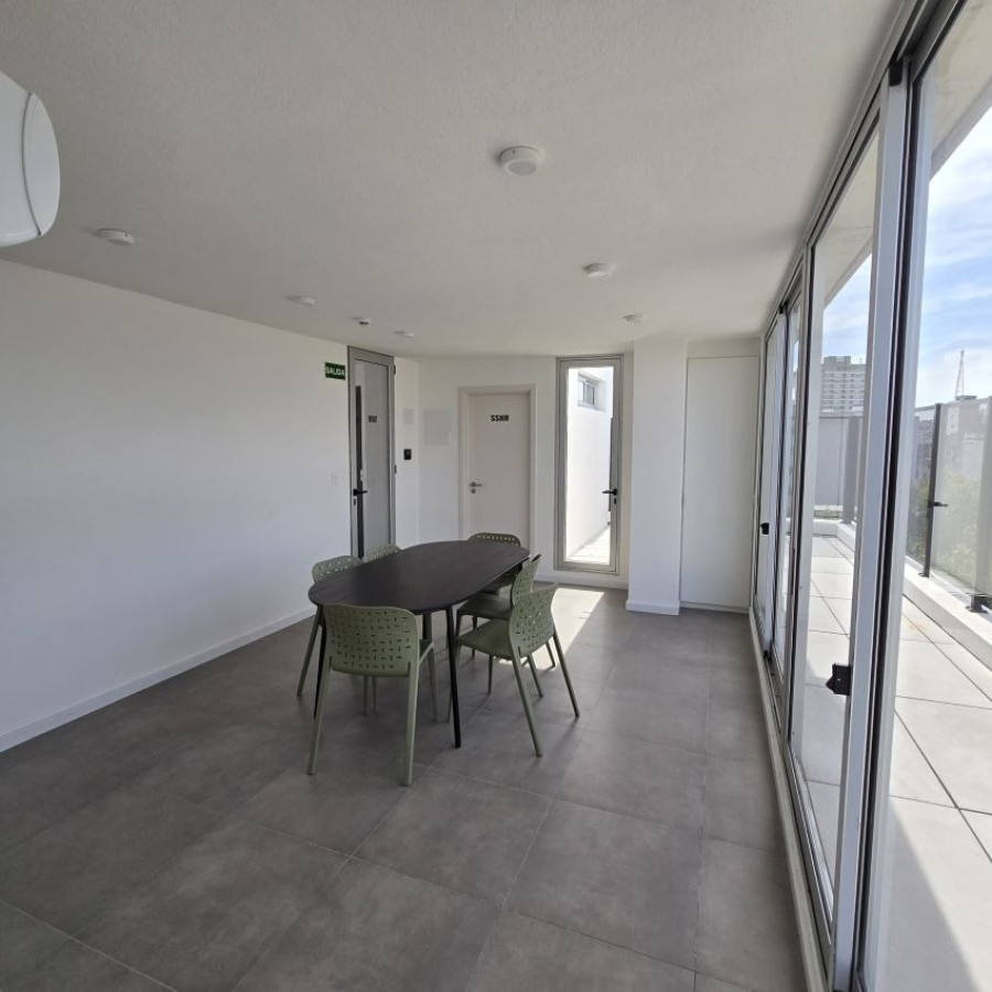 Apartamento ID.169 - Alquiler apartamento penthouse Centro 2 dormitorios a estrenar con opción a arrendar hasta 2 garajes.