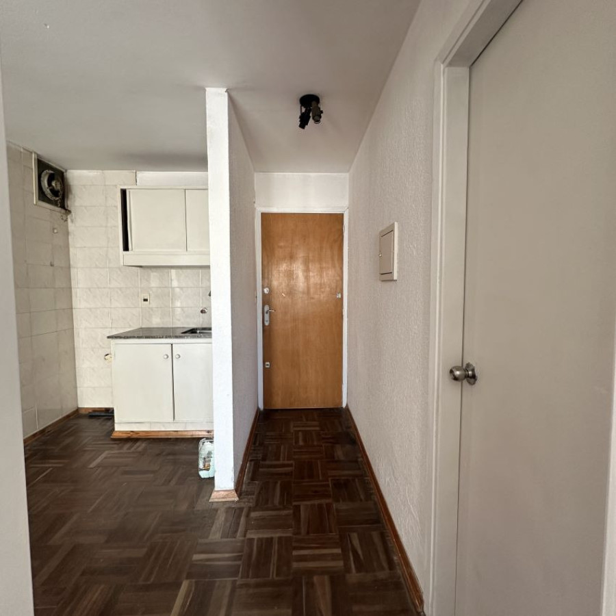 Apartamento ID.124 - Alquiler apartamento en Cordón 1 dormitorio y balcón.