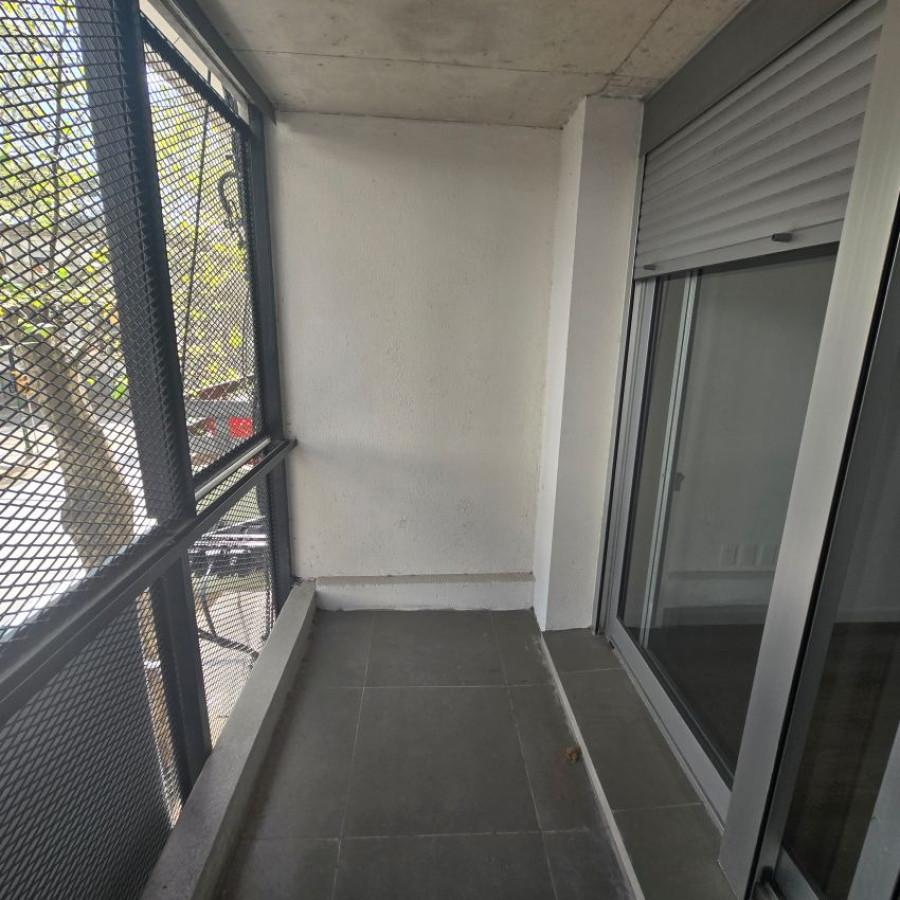 Apartamento ID.250 - Venta apartamento, un dormitorio y patio, Cordón.