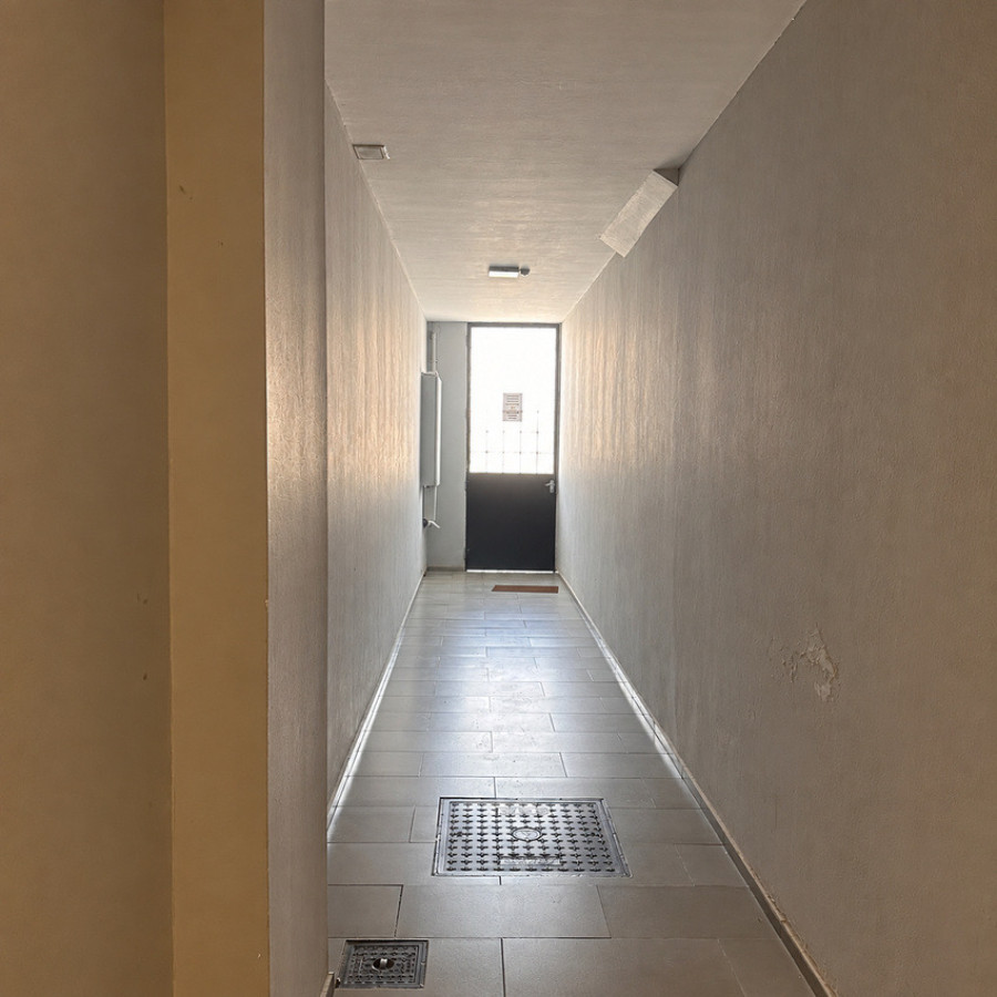 Apartamento ID.237 - Alquiler apartamento, 2 dormitorios y patio, Brazo Oriental.