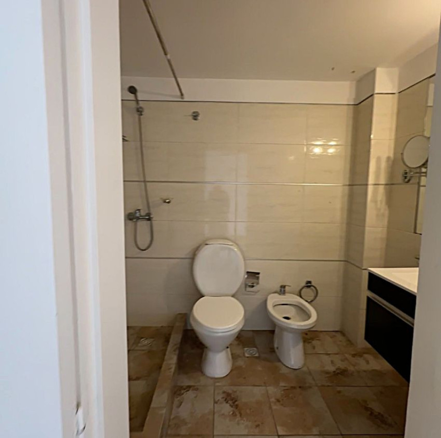 Apartamento ID.159 - Alquiler apartamento en Cordón Sur 1 dormitorio y medio, con balcón al frente.