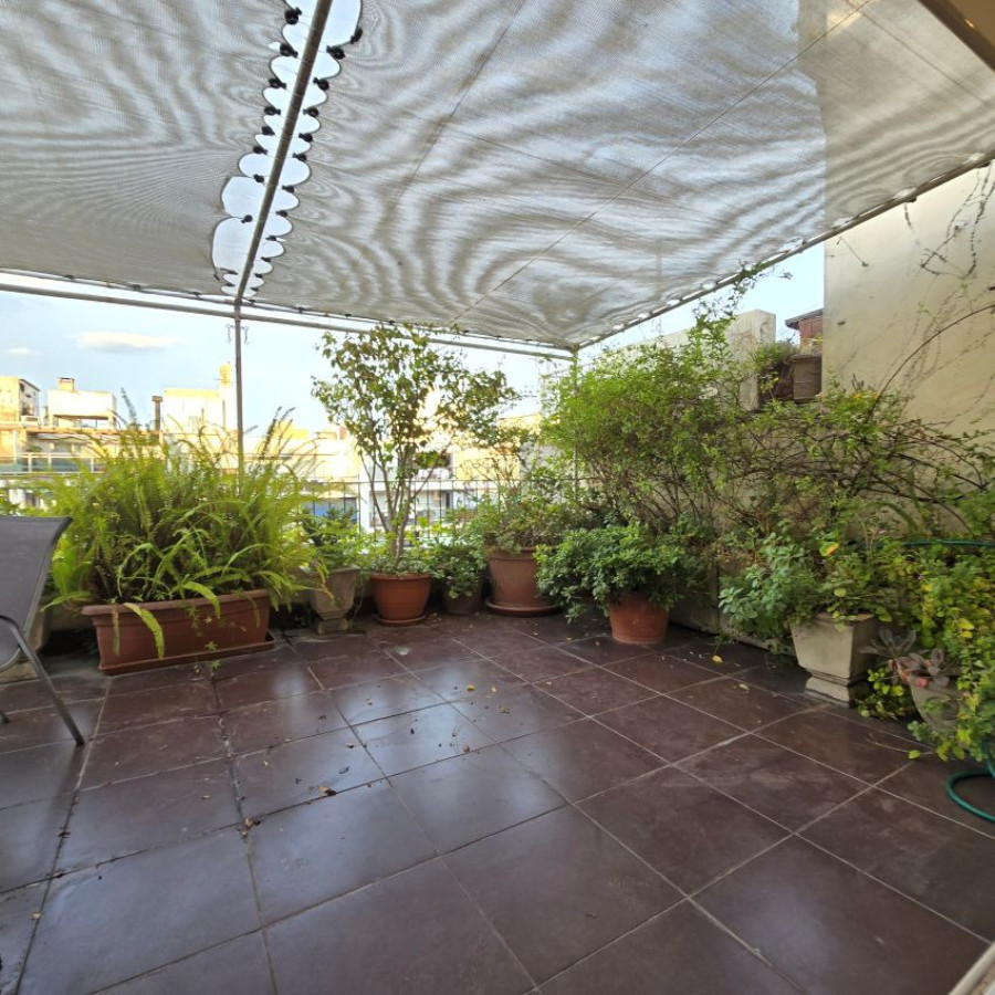 Apartamento ID.170 - Alquiler penthouse en Pocitos 2 dormitorio con garaje y amoblado.