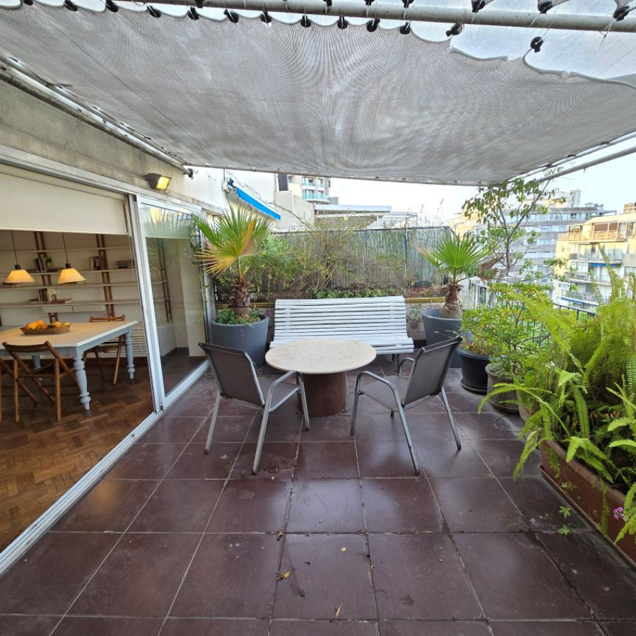 Apartamento ID.170 - Alquiler penthouse en Pocitos 2 dormitorio con garaje y amoblado.