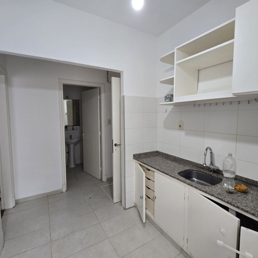 Apartamento ID.155 - Alquiler apartamento en Larrañaga 2 dormitorios y patio con bajos gastos comunes.