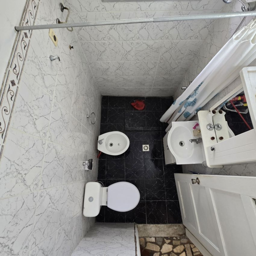 Apartamento ID.127 - Alquiler apartamento en Perez Castellano 2 dormitorios y terraza.