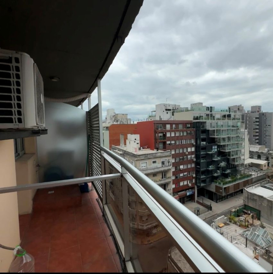 Apartamento ID.159 - Alquiler apartamento en Cordón Sur 1 dormitorio y medio, con balcón al frente.