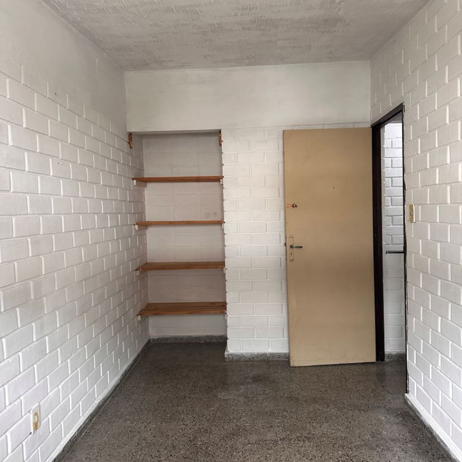 Apartamento ID.191 - Venta casa PH 3 dormitorios en Lezica 