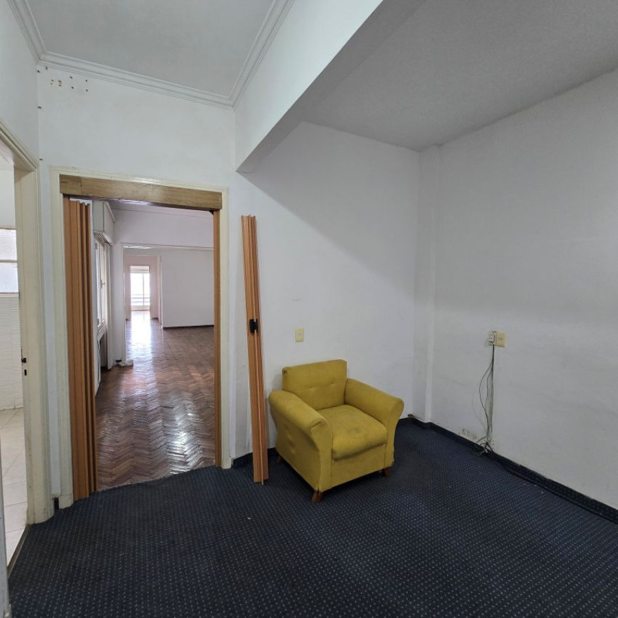 Apartamento ID.194 - Alquiler apartamento Ciudad Vieja 96 mt2, 2 dormitorios.
