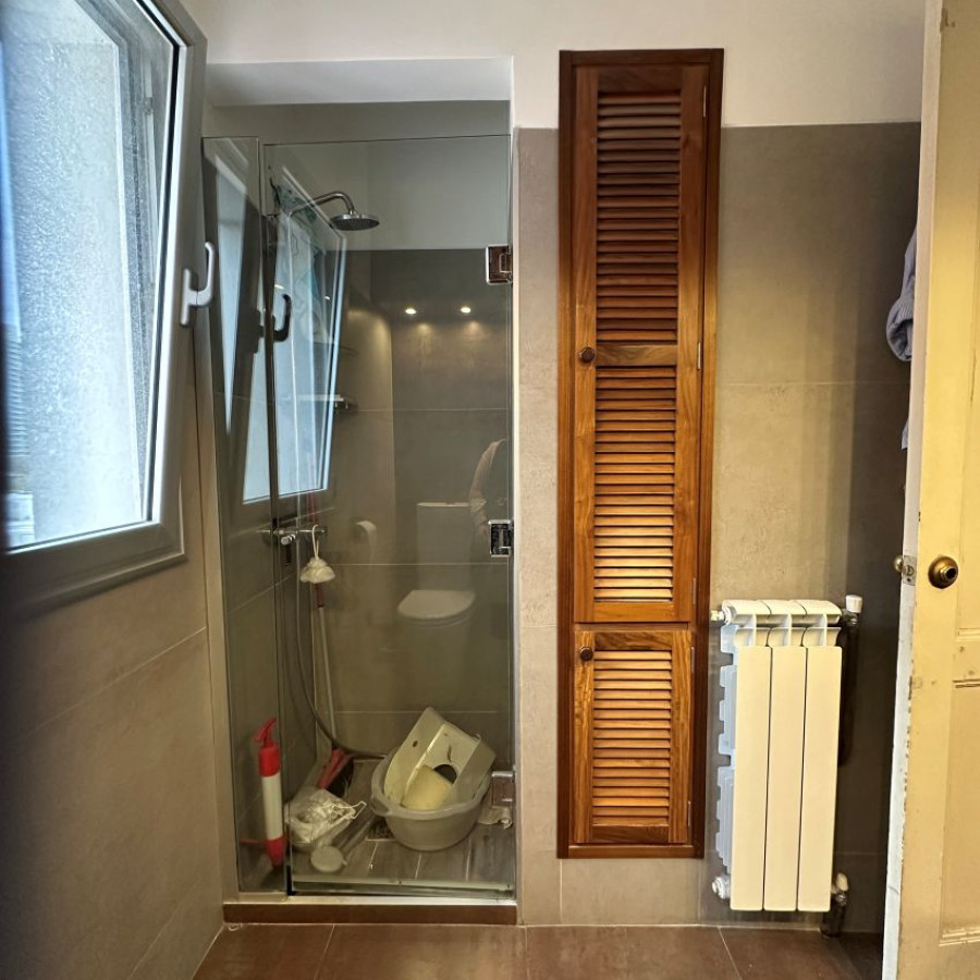 Apartamento ID.79 - Venta apartamento Barrio Sur 3 dormitorios, 2 baños y servicio.