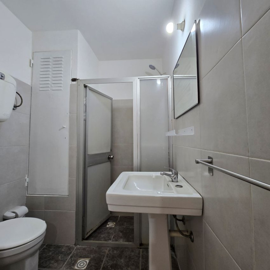 Apartamento ID.157 - Alquiler apartamento en Centro 1 dormitorio con calefacción central y portería 24hs.