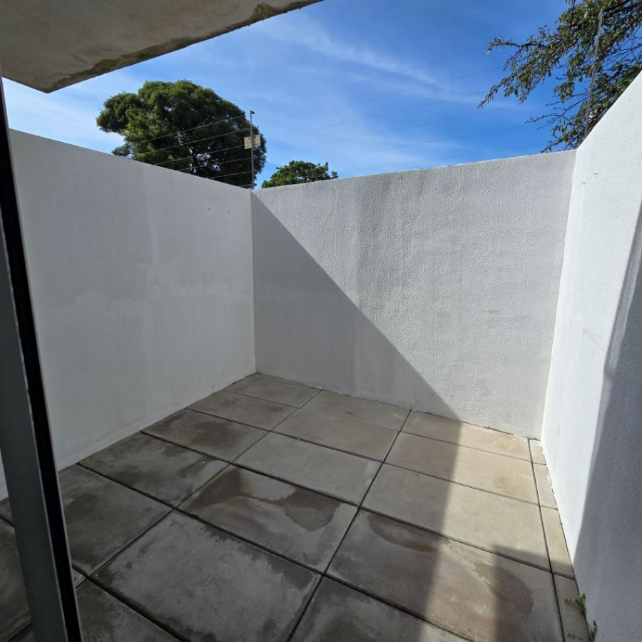 Apartamento ID.59 - Alquiler apartamento La Blanqueada 1 dormitorio con patio.