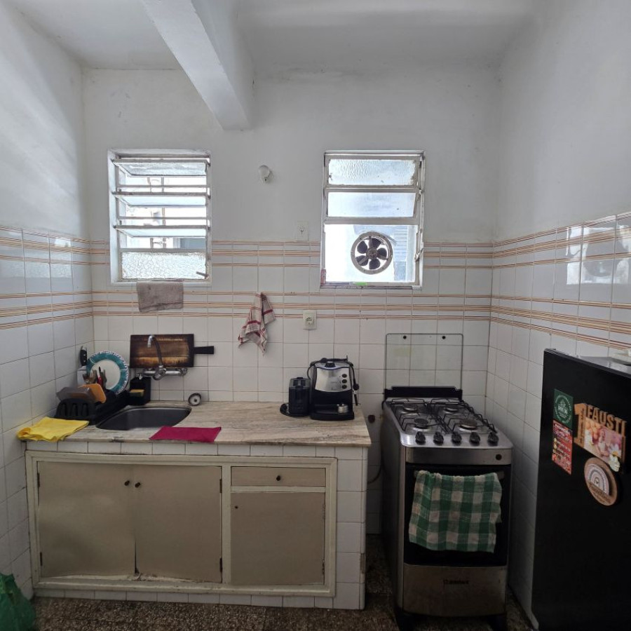 Apartamento ID.153 - Alquiler Apartamento en zona Centro, 3 dormitorios, baño y balcón