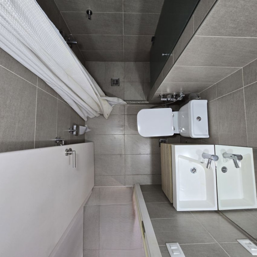 Apartamento ID.130 - Alquiler apartamento en Punta Carretas amoblado 1 dormitorio c/garaje y gran terraza.