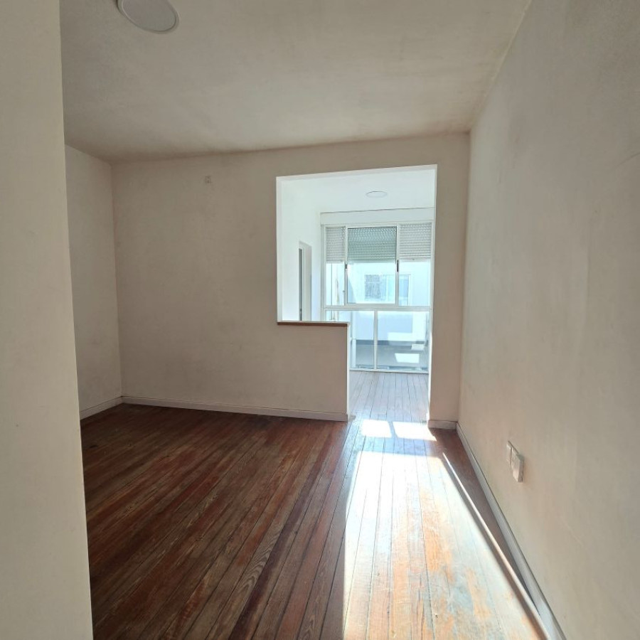Apartamento ID.145 - Alquiler apartamento en Barrio Sur 1 dormitorio y bajos gastos comunes.
