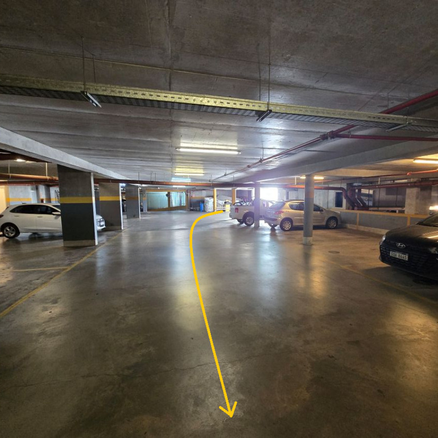 Apartamento ID.121 - Venta apartamento Malvin 1 dormitorio y garaje.