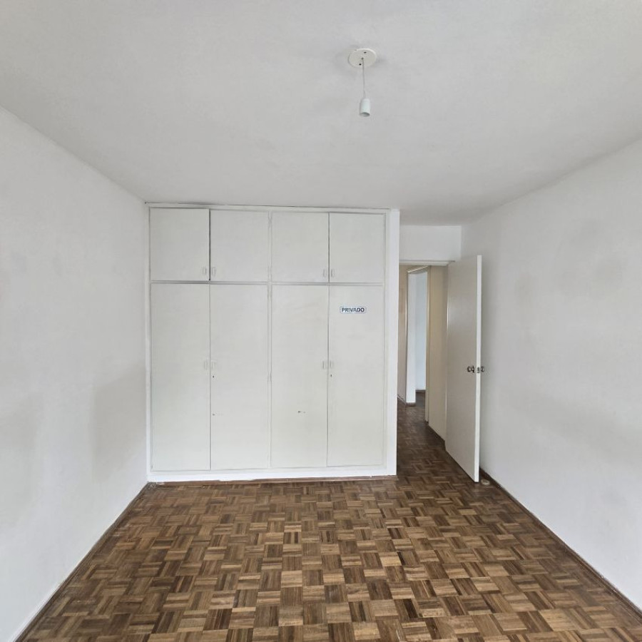 Apartamento ID.222 - Venta apartamento, 3 dormitorios, 2 baños, Cordon.