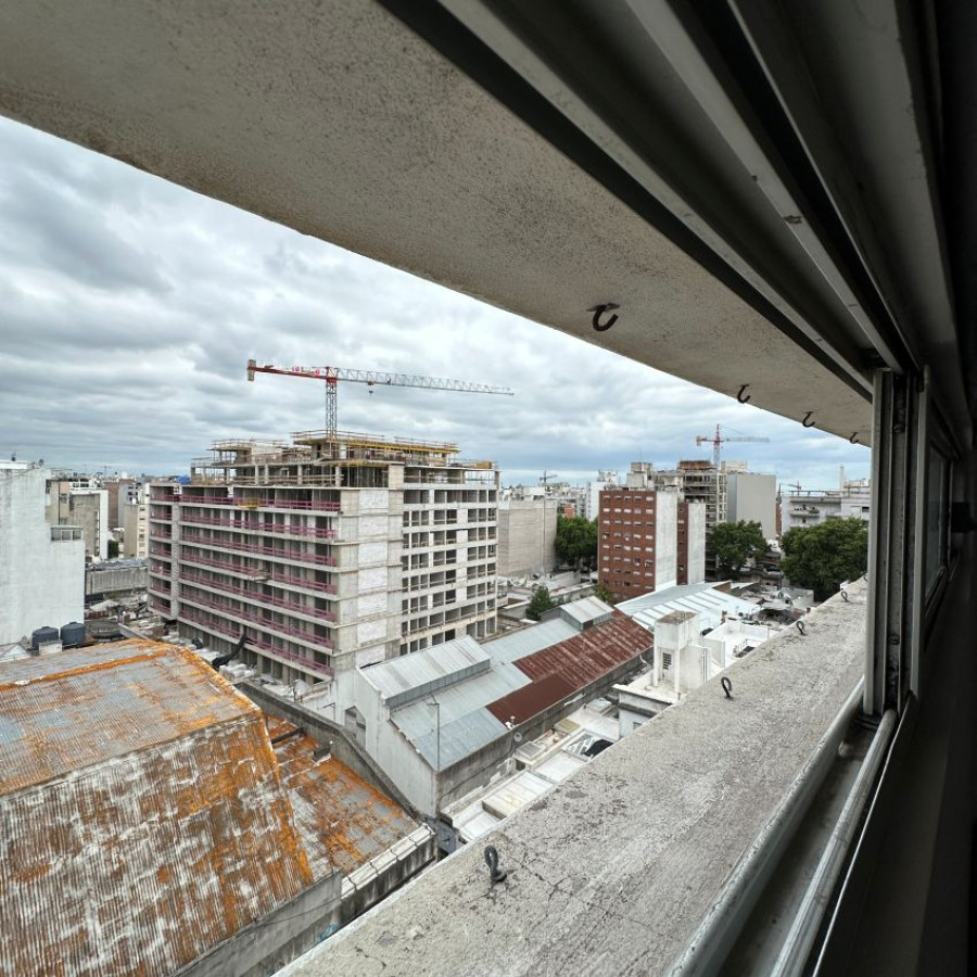 Apartamento ID.159 - Alquiler apartamento en Cordón Sur 1 dormitorio y medio, con balcón al frente.