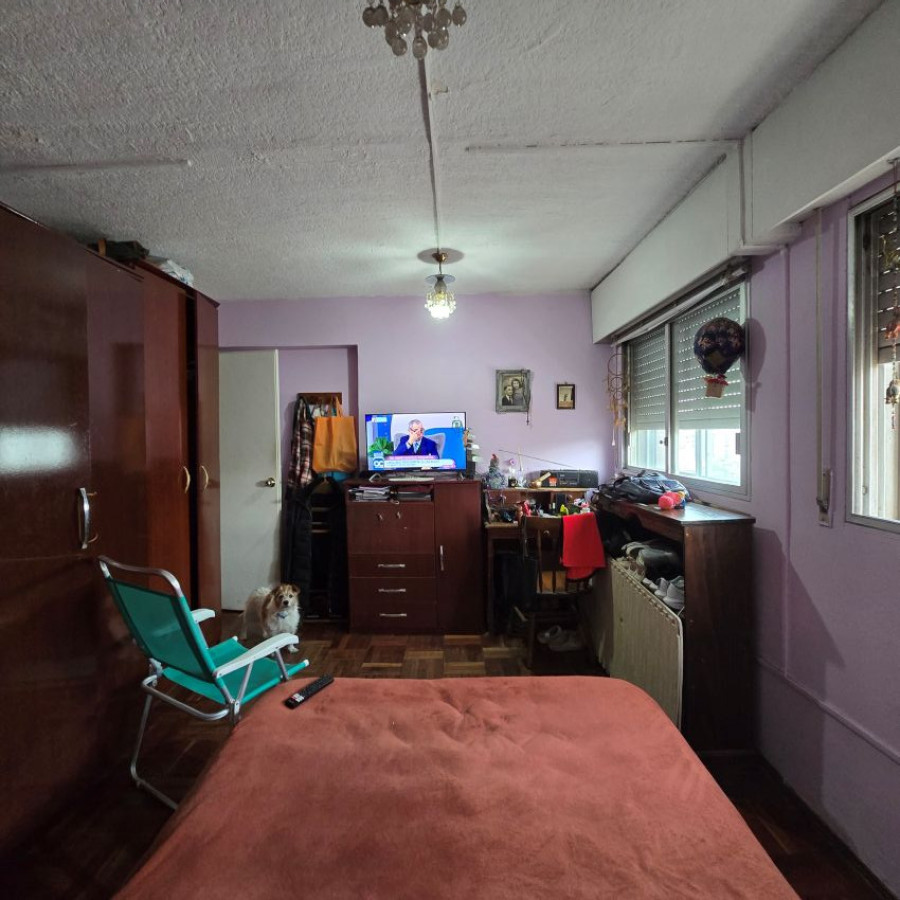 Apartamento ID.120 - Venta apartamento Centro 3 dormitorios, 2 baños y terraza al frente en piso 14.