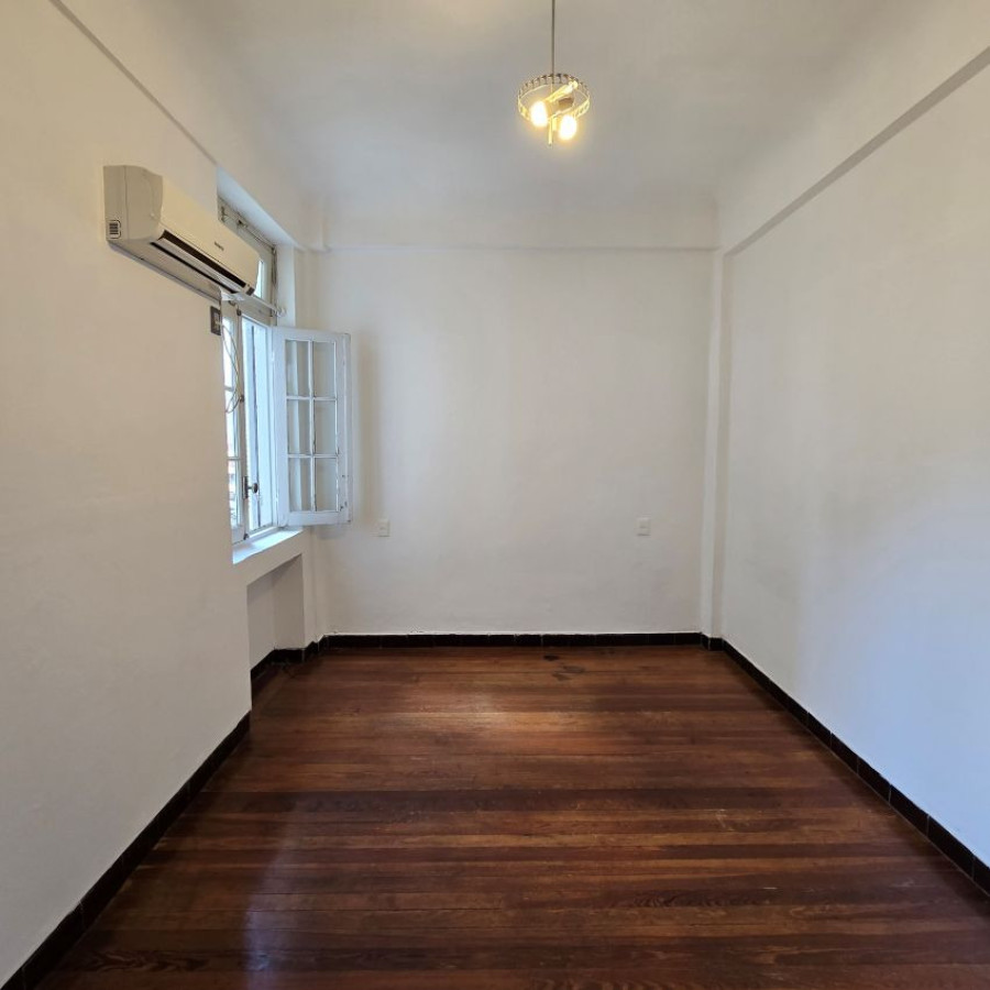 Apartamento ID.230 - Alquiler apartamento de 1 dormitorio en excelente estado, Centro.