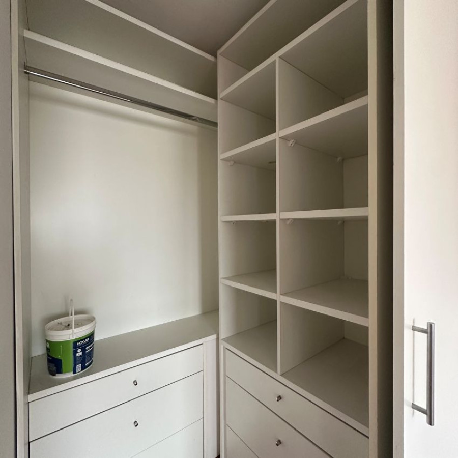 Apartamento ID.159 - Alquiler apartamento en Cordón Sur 1 dormitorio y medio, con balcón al frente.