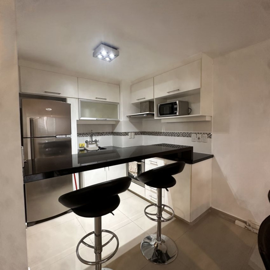 Apartamento ID.227 - Alquiler apartamento, 1 dormitorio amoblado con cochera en Ciudad de la Costa.