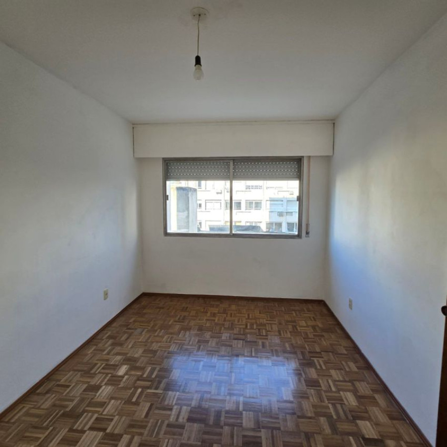 Apartamento ID.94 - Alquiler apartamento en Centro 1 dormitorio bajos gastos comunes.