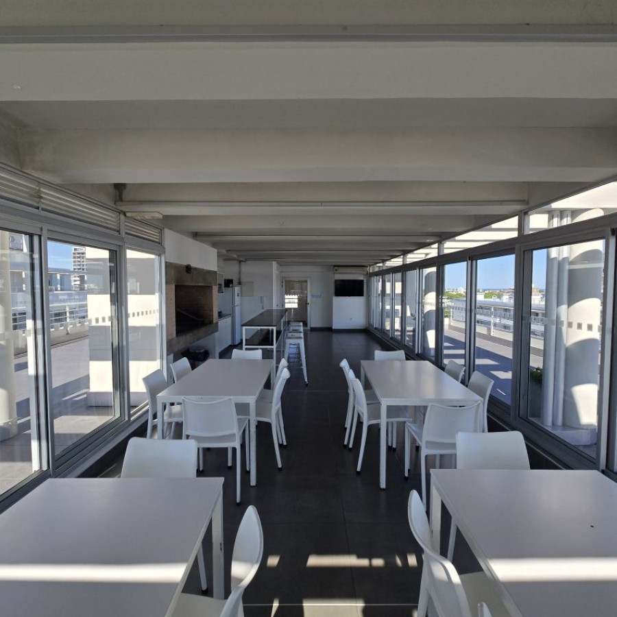 Apartamento ID.121 - Venta apartamento Malvin 1 dormitorio y garaje.